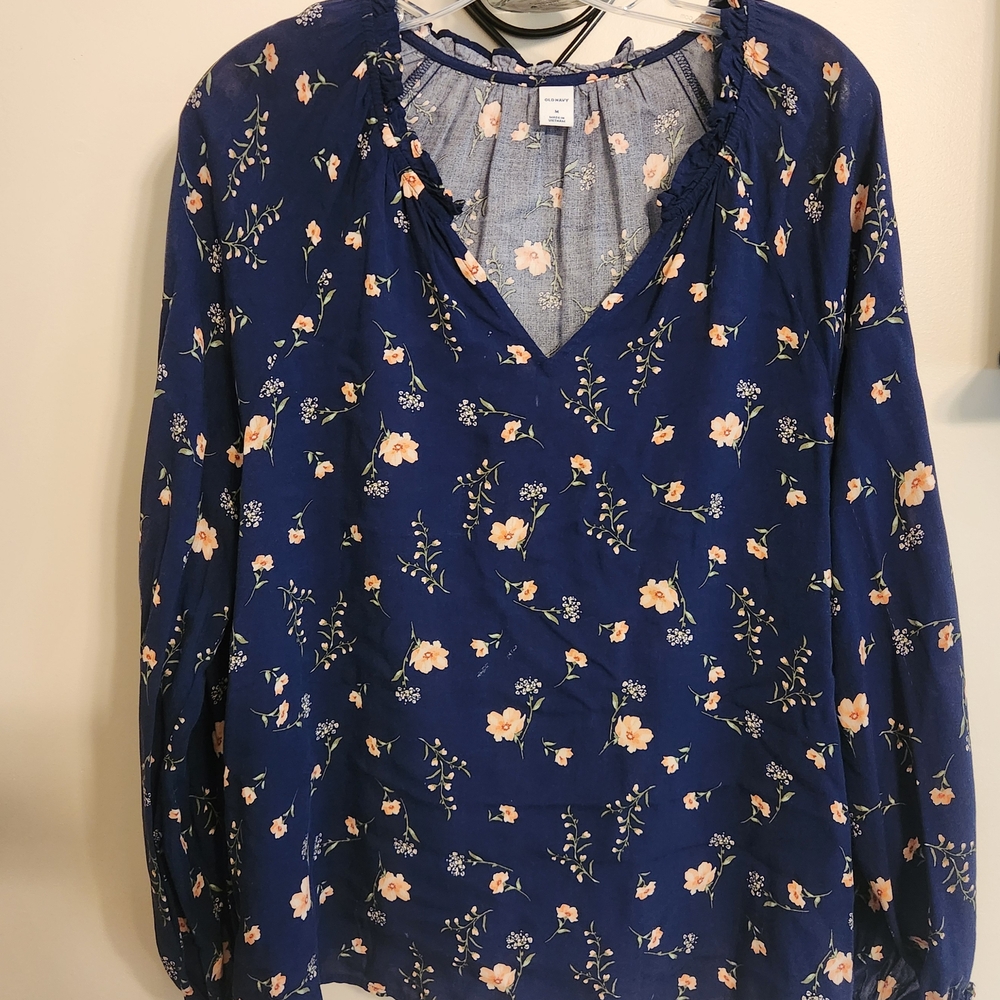 Old Navy Floral Navy Blue Women's Medium Top